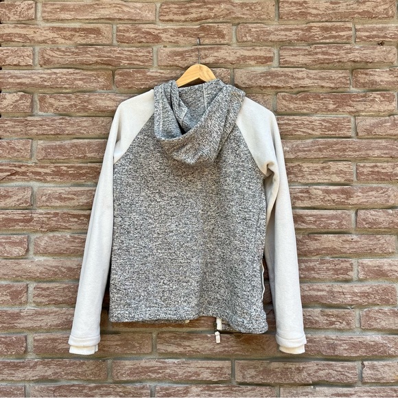 Columbia zip up fleece hoodie - Picture 3 of 3